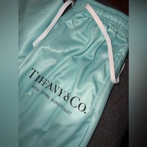 Crewneck and sweatpants